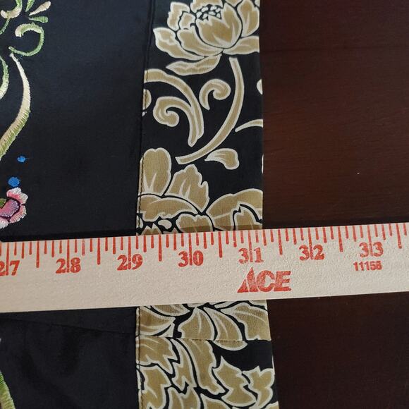 Vtg 90s Yi Lin Silk Embroidered Floral Asian 3/4 Sleeve Kimono Womens S Black - Picture 11 of 11